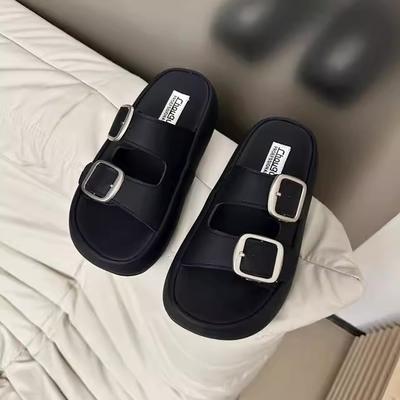 Летние толстоподошвенные серебристые шлепанцы женские 2025 новые французские для улицы модные универсальные крутые шлепанцы фея темперамент сандалии