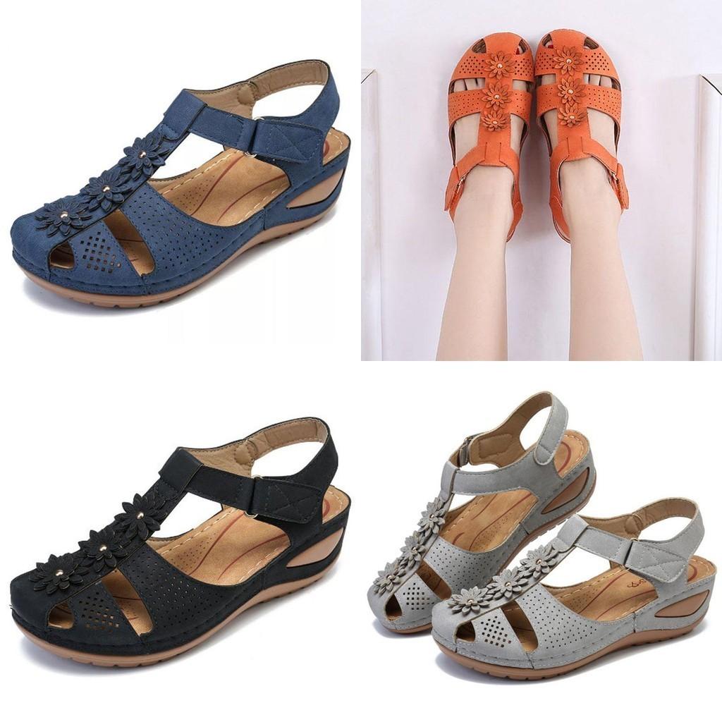 Женские босоножки на танкетке с круглым носком Стильный дизайн с закрытым носком и противоскользящей подошвой