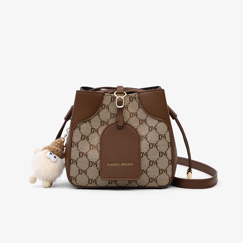 New Crossbody Women's Bag Temperament Bucket Bag High-end Commuting Light Luxury Shoulder Bag