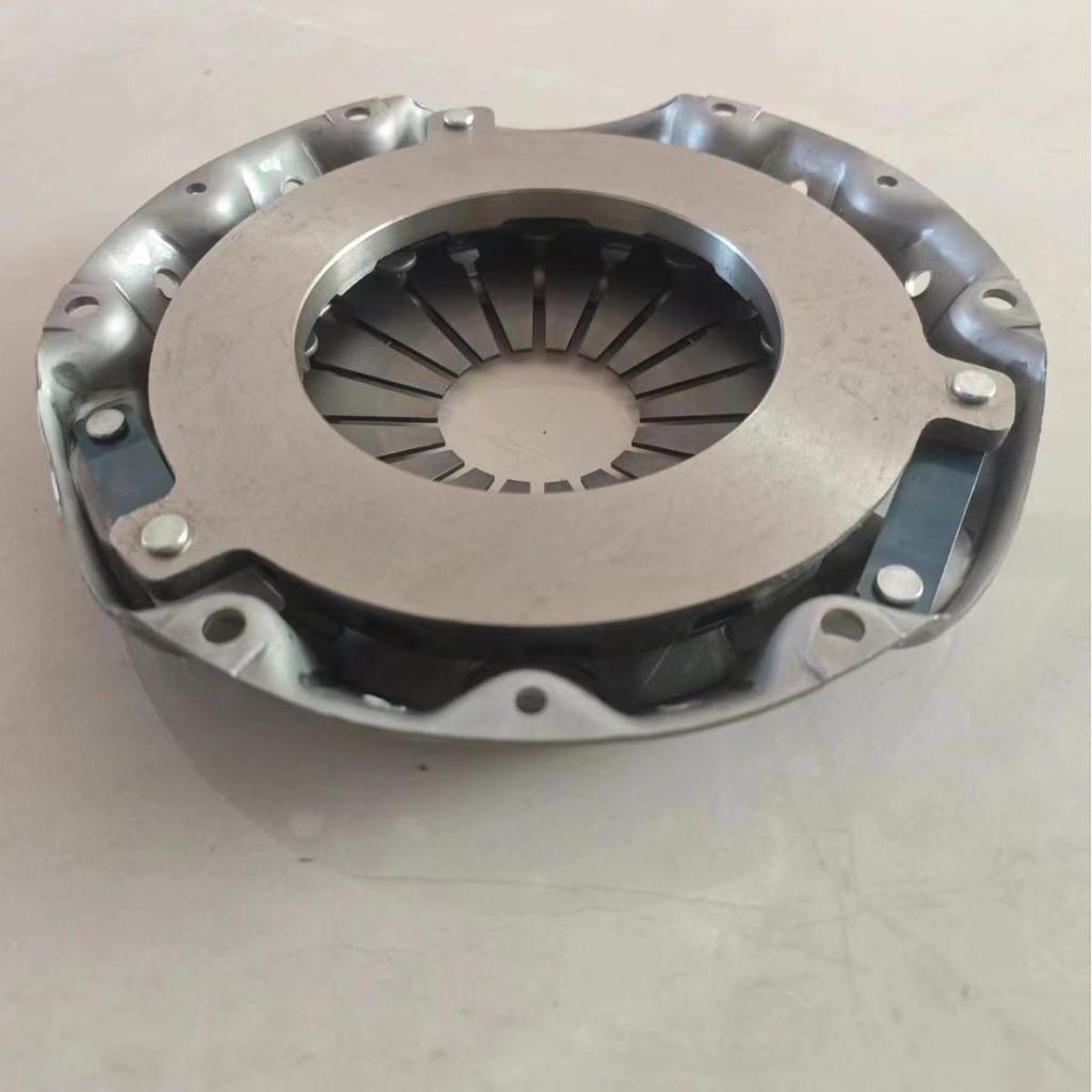 30210-55C05: Совместимо с нажимными дисками/корзинами сцепления NISSAN