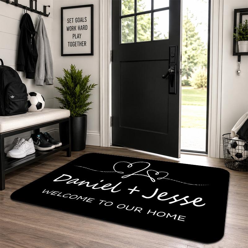 1pc Couple's Name Welcome Mat Suitable for Entryway, Non-Slip Flannel with Sponge Padding, Machine Washable Suitable for Farmhouse Decor, Wedding Gift
