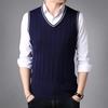 Осенний новый молодежный мужской свитер без рукавов с V-образным вырезом и цветочным узором, теплый вязаный топ