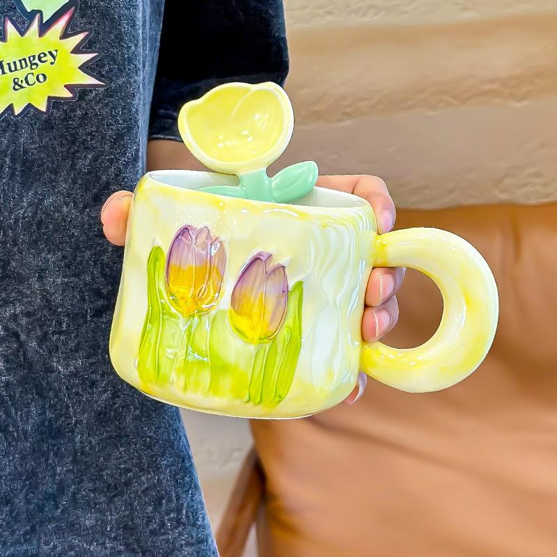Чашка-тюльпан для девочек, керамическая кружка высокой ценности с крышкой и ложкой, большая емкость, кофейная чашка, сувенир