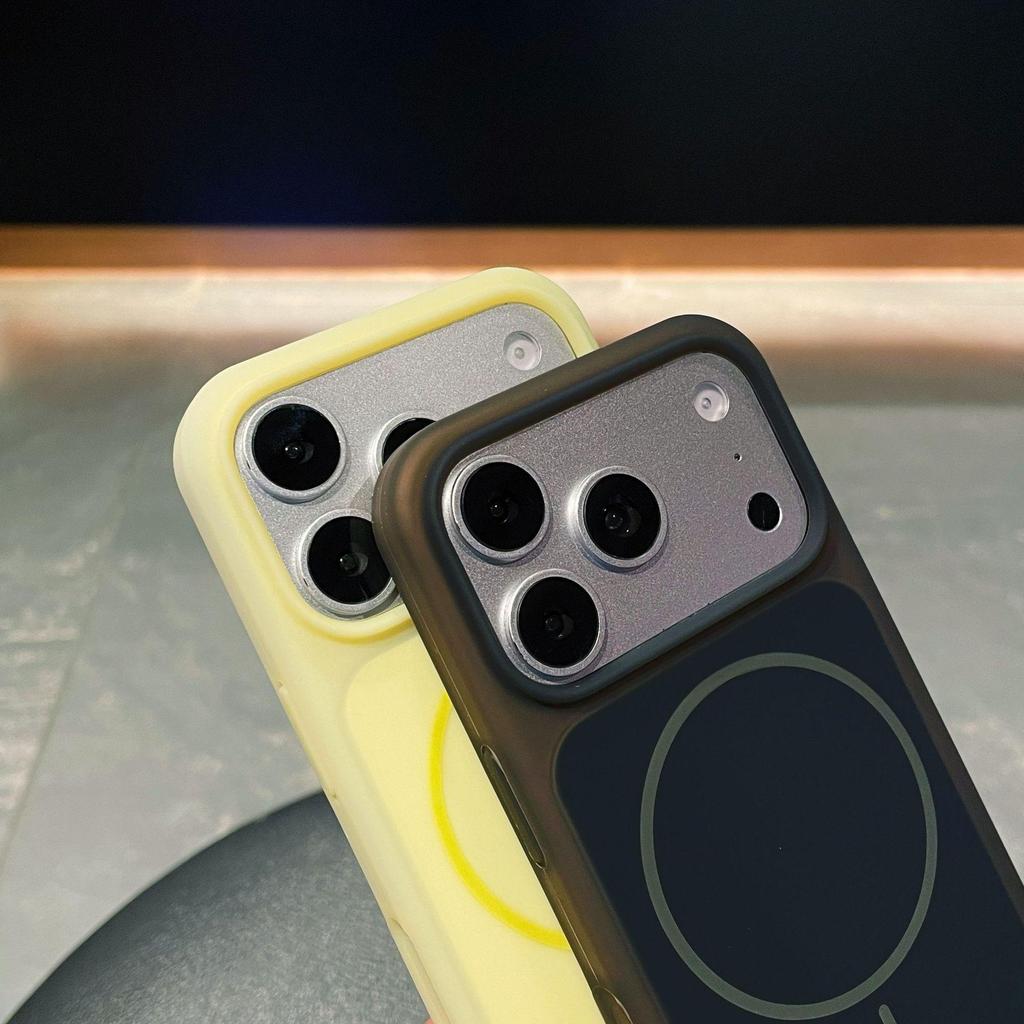 Матовый Магнитный Чехол-Скин для iPhone 17 Pro Max - Конфетный Цвет, Большое Отверстие, Защитный Дизайн