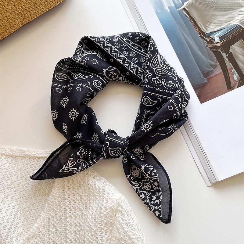 Minimalist temperament cashew flower silk cotton silk scarf women's thin summer silk silk cotton scarf high-end silk cotton square scarf