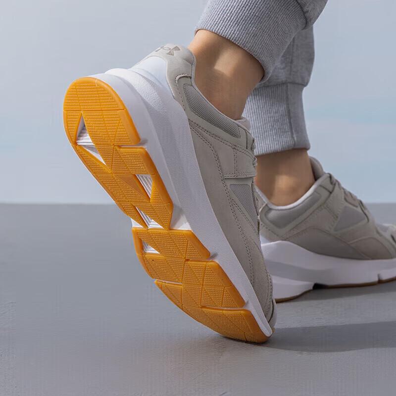 Under Armour Унисекс легкие кроссовки для бега и тренировок 3027718-201