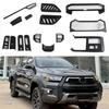 Совместимые аксессуары для интерьера Hilux: Декоративные накладки на приборную панель, Рулевое колесо, Задние дефлекторы обдува для 26 моделей