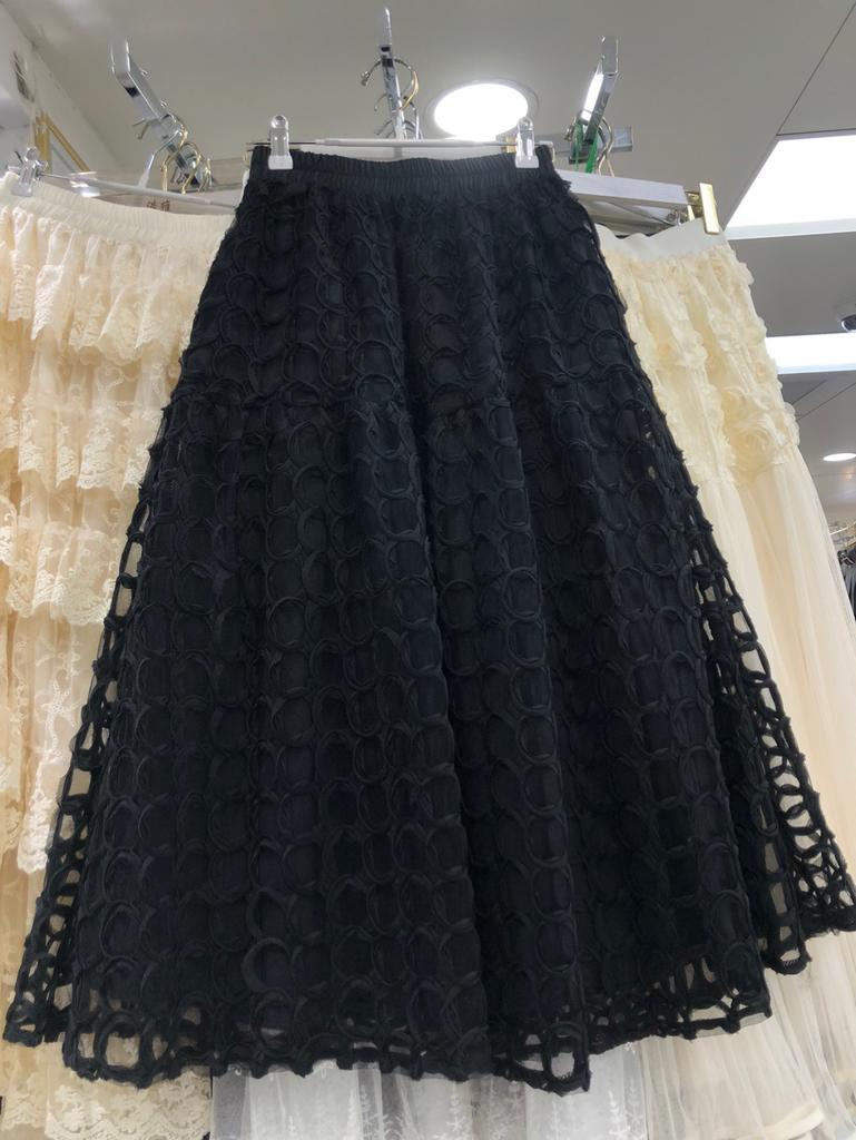 2025 весна и лето новая французская однотонная ажурная юбка крючком из тяжелой промышленности, тонкая ретро-юбка в стиле а-образного кроя