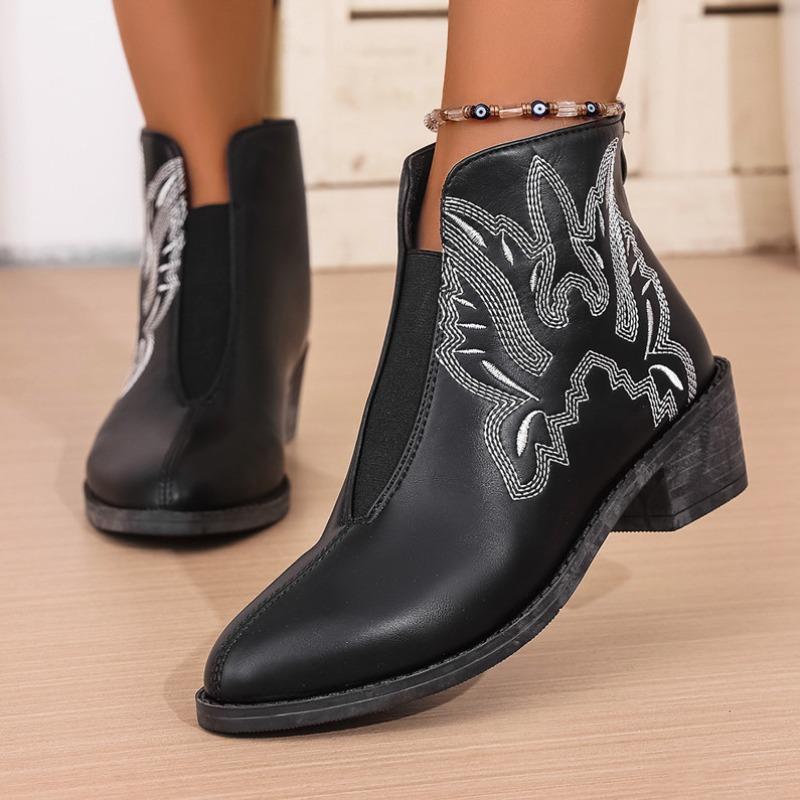 European and American Short Tube Embroidered Leather Boots Women's 2025 Autumn and Winter Large Size Pointed V Mouth Casual Elastic Belt Martin Boots