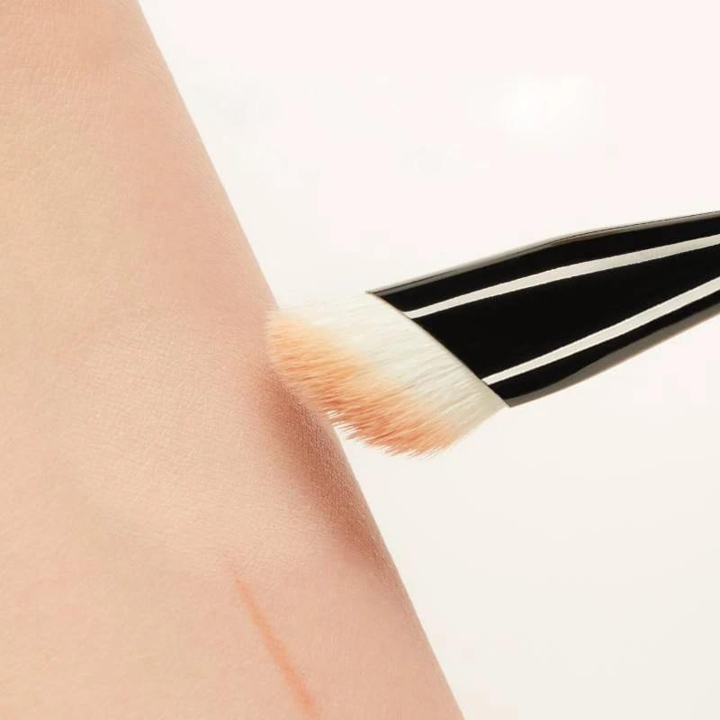 Роскошный черный консилер для кончиков пальцев, кисть для макияжа с тенями для век, мягкая высококачественная козья шерсть, косметический инструмент для растушевки глаз
