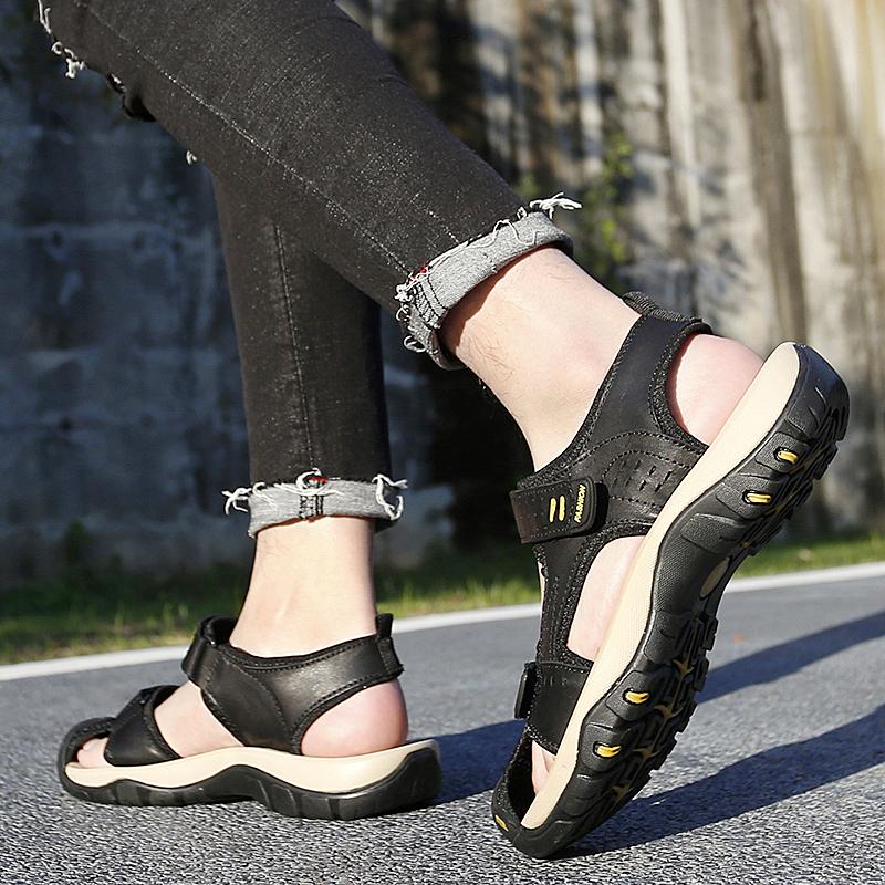 2024 Новые классические кожаные мужские туфли, летние новые мужские сандалии большого размера, мужские модные пляжные сандалии, повседневная мужская обувь для отдыха на природе