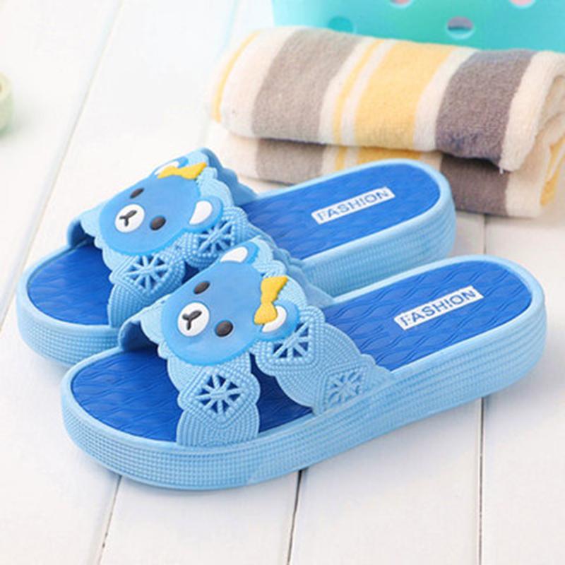 Летние женские сандалии и тапочки для дома, ванной, ванной, пластиковые нескользящие домашние тапочки на толстой подошве, милые сандалии с героями мультфильмов