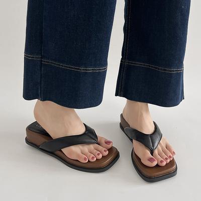 Интернет-знаменитость взрыв квадратная голова серебристые шлепанцы на толстой подошве женские летние 2025 новые нескользящие пляжные крутые шлепанцы