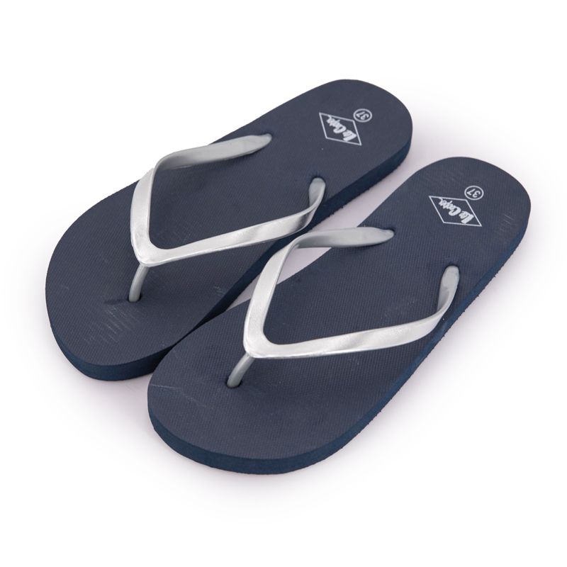 Женские шлепанцы цвета розита серебристый металлик LEE COOPER