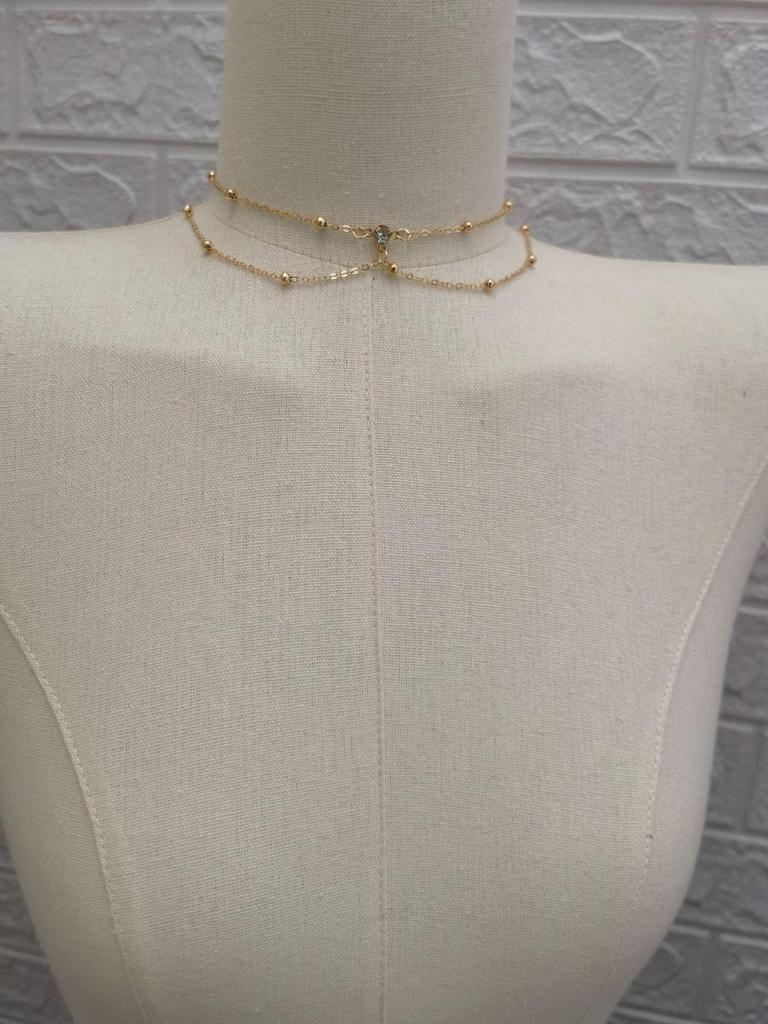 European-American Beach Glam Body Chain with Sparkling Diamond Pendant and Tassel