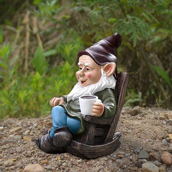 Кресло-качалка, фигурка гнома из смолы, держащая кофейный гном, статуэтка эльфа, скульптура для внутреннего и наружного использования, сада, патио, двора, газона, украшение, орнамент
