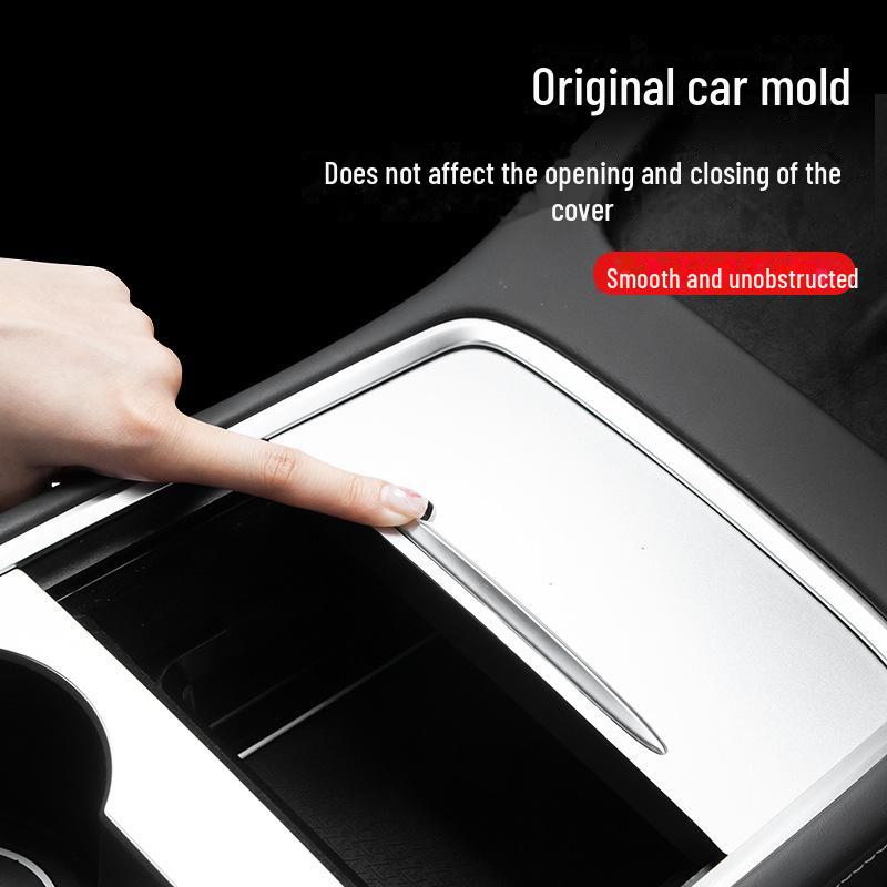 Ящик для хранения вещей в подлокотнике центральной консоли Tesla Model Y/3