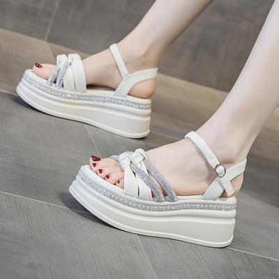 Внутренние сандалии на танкетке со стразами 2025 лето новинка, сандалии на платформе-маффин, популярные в интернете, римские сандалии женские