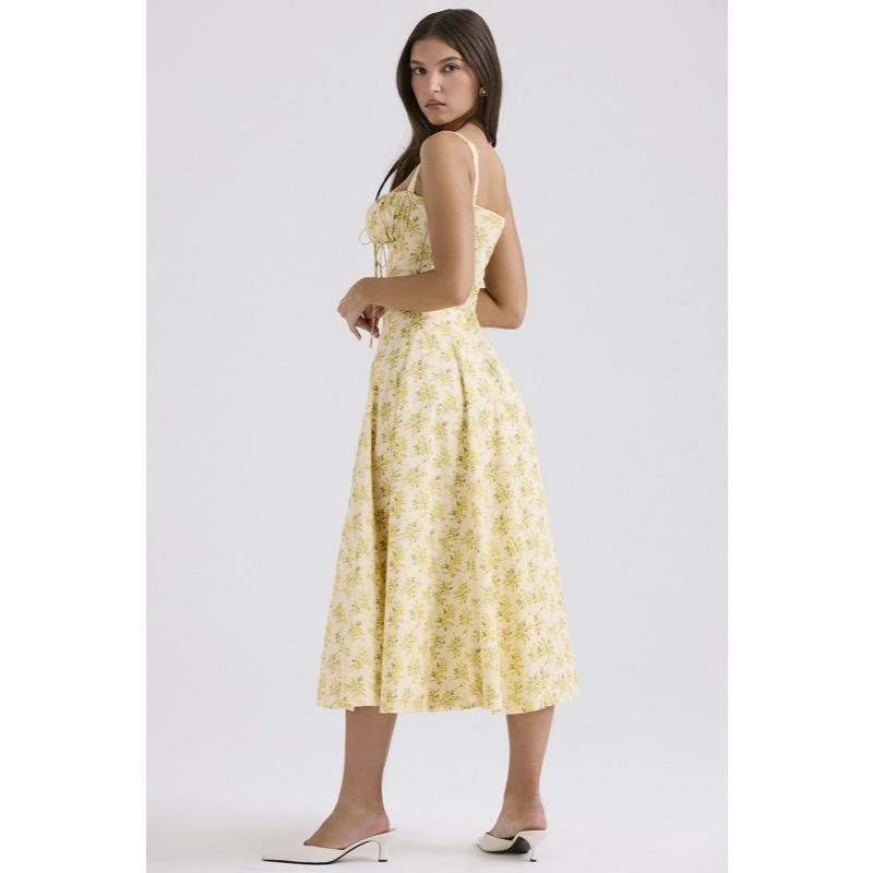 Летнее облегающее платье-комбинезон