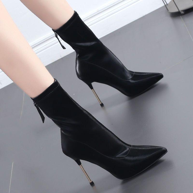 Модная черная обувь женская обувь на высоком каблуке с острым носком женские сапоги элегантные каблуки до середины голени полутренд 2024 зимняя новинка готика