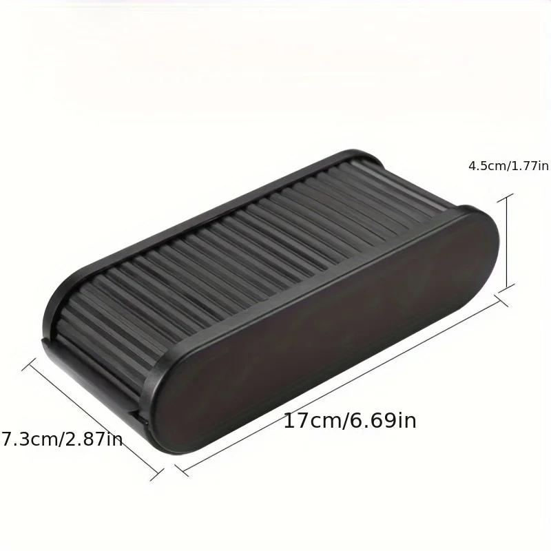 Хранилище для мелочи в центральной консоли автомобиля