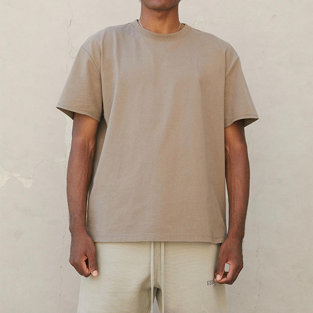 Fear of God Essentials FW21 Урожай Однотонная футболка с принтом букв, круглым вырезом, коротким рукавом, унисекс, топ, пшенично-коричневый FOG-FW21-008