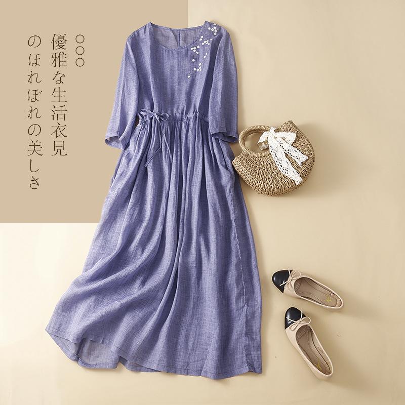 2025 лето новое хлопковое и льняное свободное платье с рукавами пять четвертей, средней и длинной круглой горловиной, вышитое женское платье