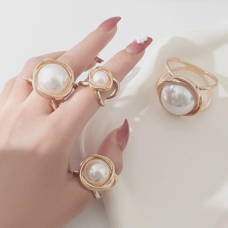 Elegant Pearl Scarf and Shawl Buckle: Dual-Purpose Fashion Accessory for Women