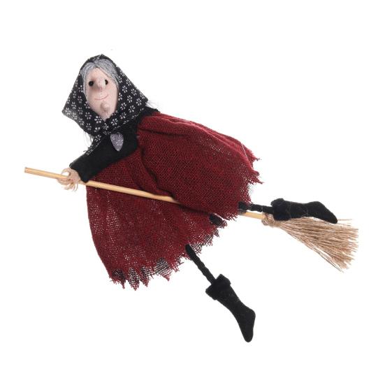 Маленькая кукла ведьма на Хэллоуин, подвесное украшение ведьма, декоративная фигурка летающей ведьмы на метле для декора дома, кухни, дерева, для помещений и улицы