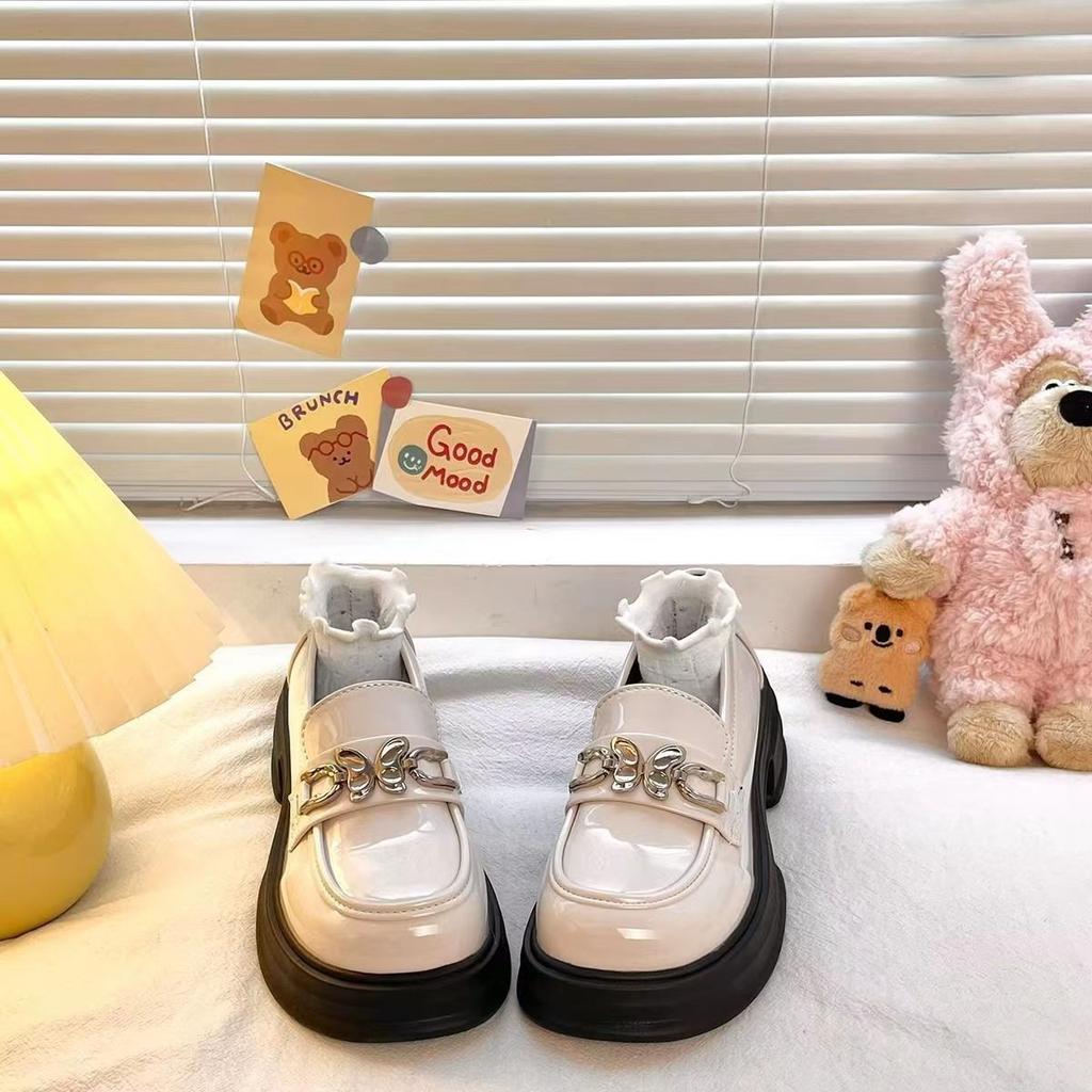 Маленькие кожаные туфли в британском стиле, женские одинарные туфли, осень 2025, новые туфли-муффины на платформе, универсальные туфли Мэри Джейн