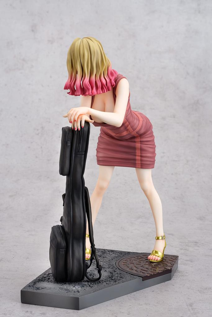 Девушка-гитарист Тамаки, эскиз, завершенная фигурка 1/6