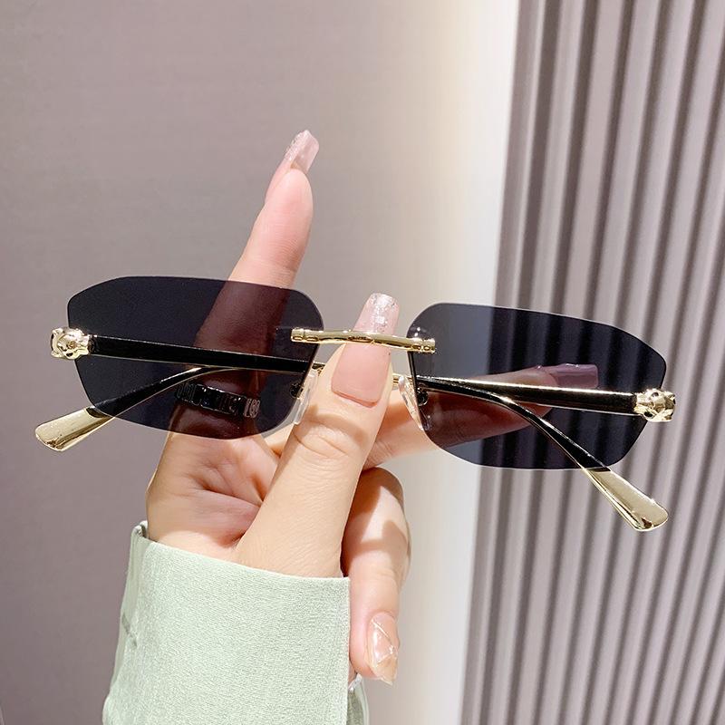 Rimless Square Fashion Sunglasses Woman Vintage Rimless Rectangle Sunglasses Women New Luxury Brand Design Black Shades