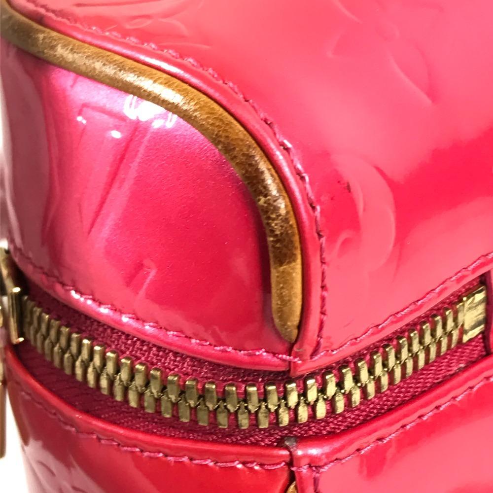 Louis Vuitton M91259 MonogramVernis Sullivan Vertical Pochette Shoulder Bag