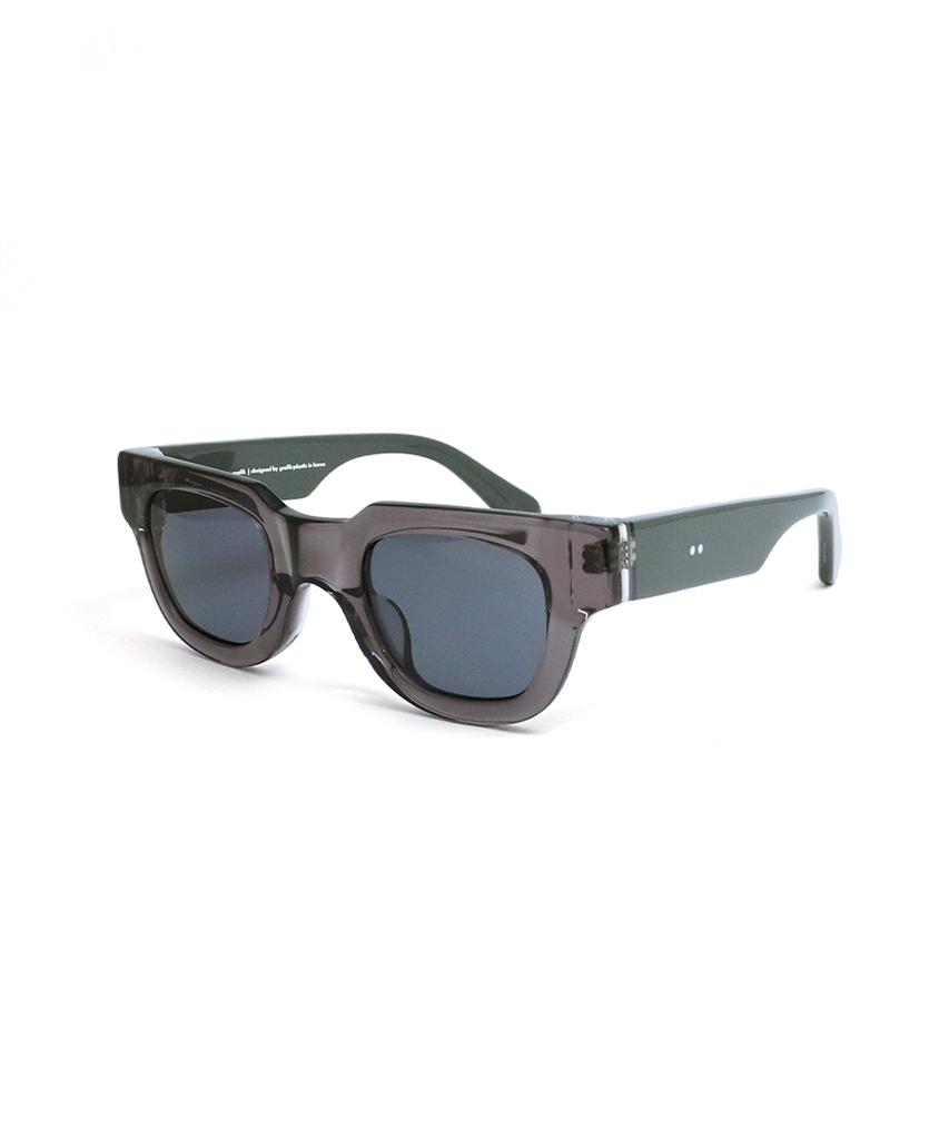 Geulapigpeullaseutig Moai 01_ Gray Clear [S]
