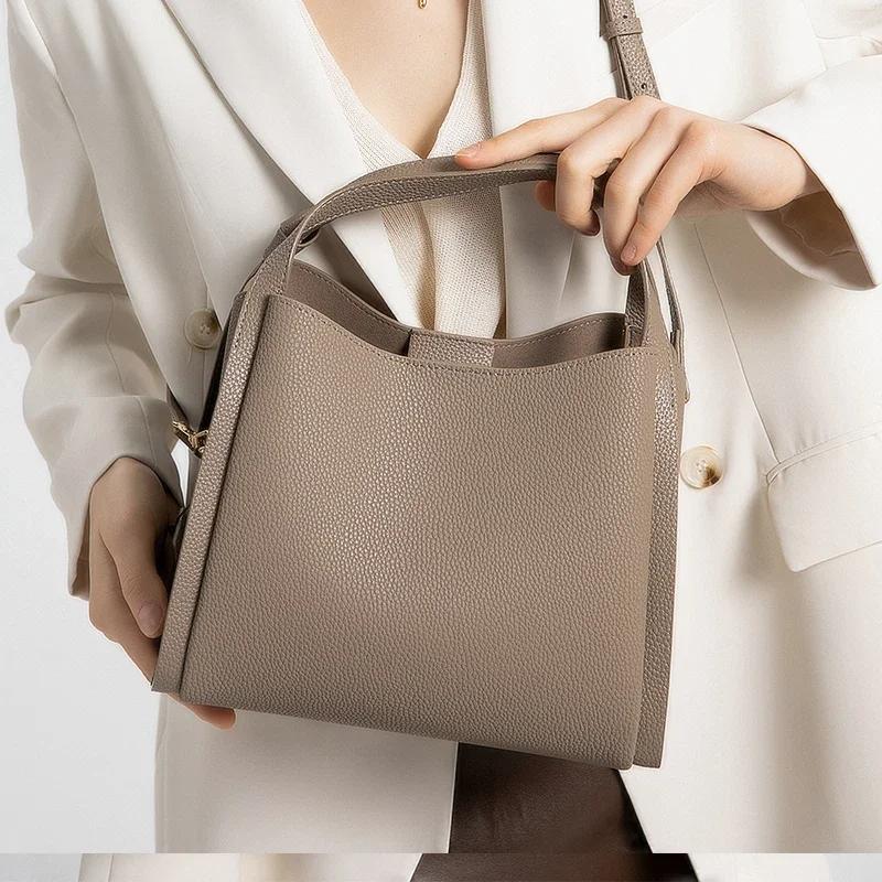 Genuine Leather Shoulder Bag for Women Feminine Luxury Fashion Designer Bags for Ladies Traveling Large Capacity Bucket Bags