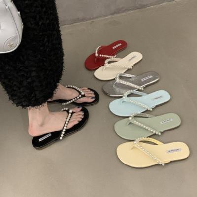 Мода Новый Стиль Пляжная Обувь Низкие Женские Шлепанцы Слайды Резиновые Вьетнамки Стринги Бусины Плоские Гавайские Блестящие ПУ Копыто Каблуки Тканевая Обувь