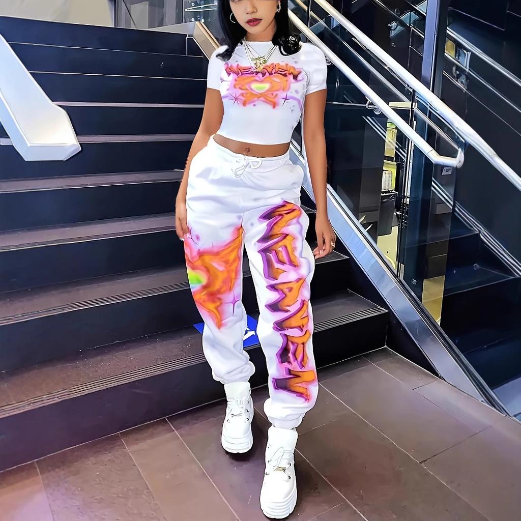 Women's Heart-shaped Letter Printing Two-piece Set Short-sleeved Sleeve Round Neck Navel-exposed T-shirt Casual Sports Drawstring Trousers