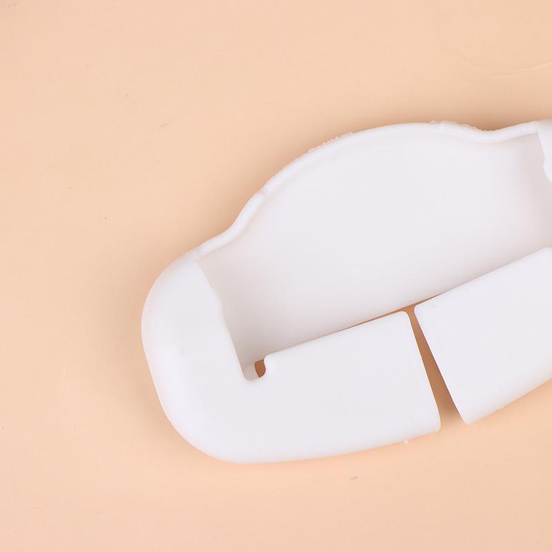 2 шт. Накладка на пряжку ремня безопасности Защита от царапин Резиновая защита пряжки автомобильного сиденья Защитная накладка-клипса Универсальная для внедорожника седана