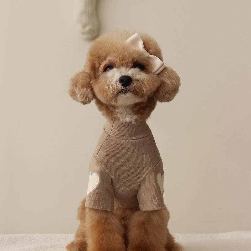 Love Winter Warm Pet Dog Clothing Base Shirt Cute Love Bear Teddy Yorkshire Hoodie Cat Pet Warm Clothing Designer Puppy Clothing