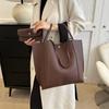 Textured Commuting Foreign Style Large Capacity 2024 Autumn Retro New Fashion Foreign Style Casual Shoulder Portable Tote Bag