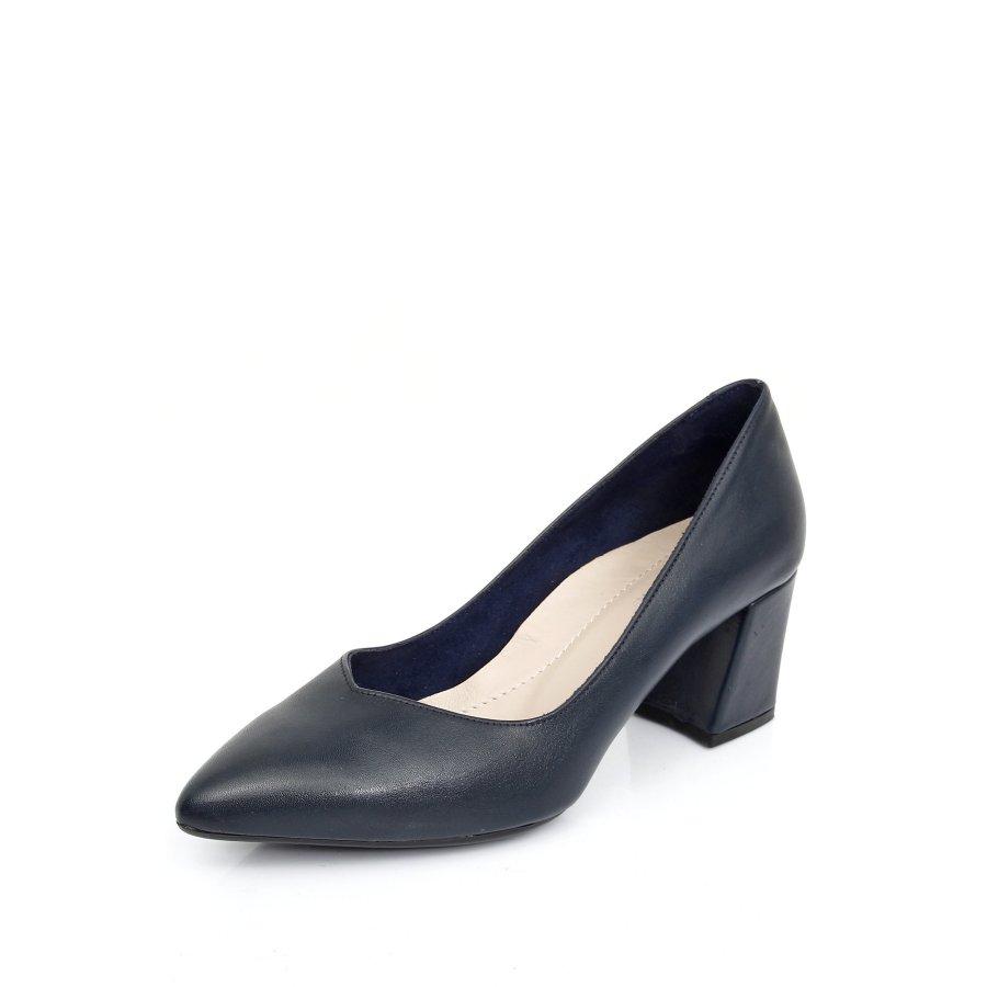 Женские кожаные классические туфли на каблуке