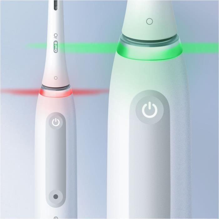 Электрическая зубная щетка ORAL-B iO4 с подключением - белая - 4 режима чистки - 1 насадка, 1 дорожный футляр