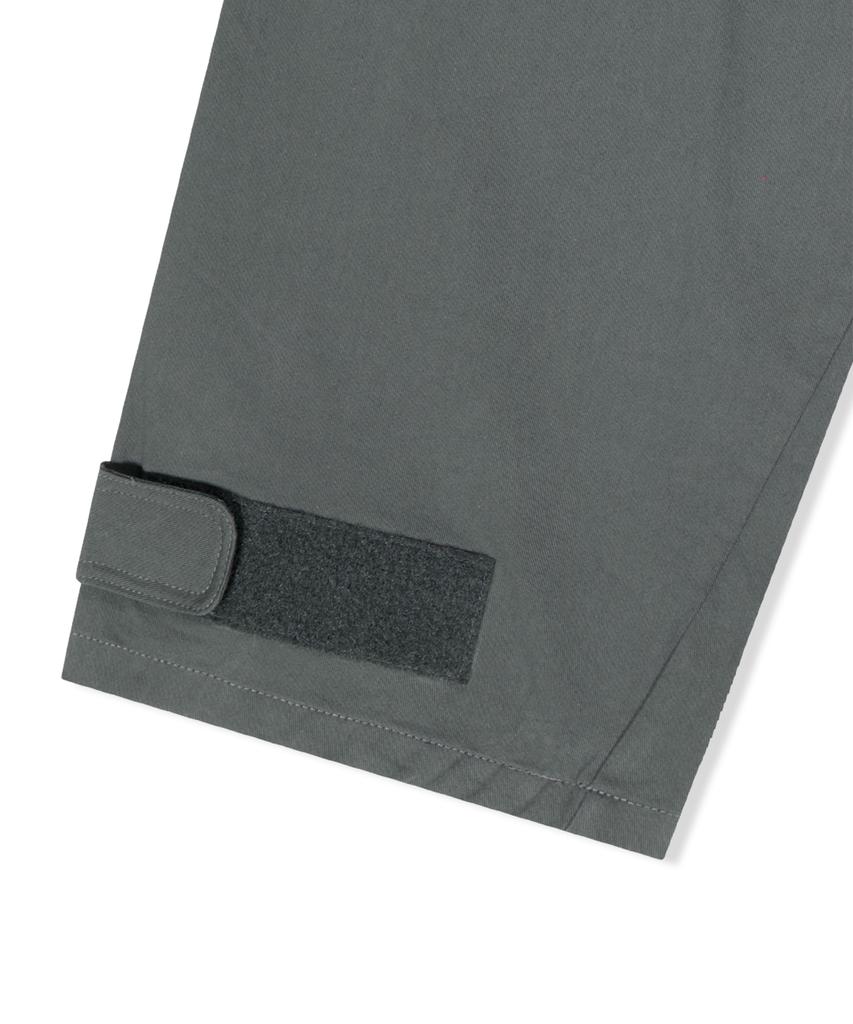 YESEYESEE Paneled Chino Pants Metal Gray