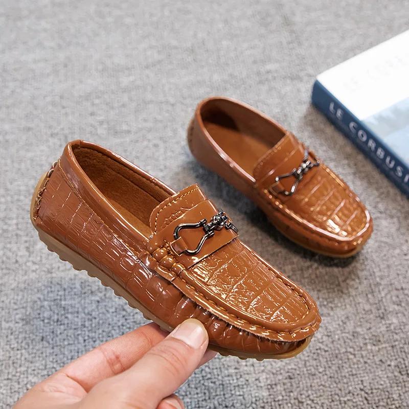 Boys Leather Shoes Round-toe Flat Soft Kids Fashion Casual Loafers Glossy Metal Buckle Children Moccasins Non-slip Britain Style