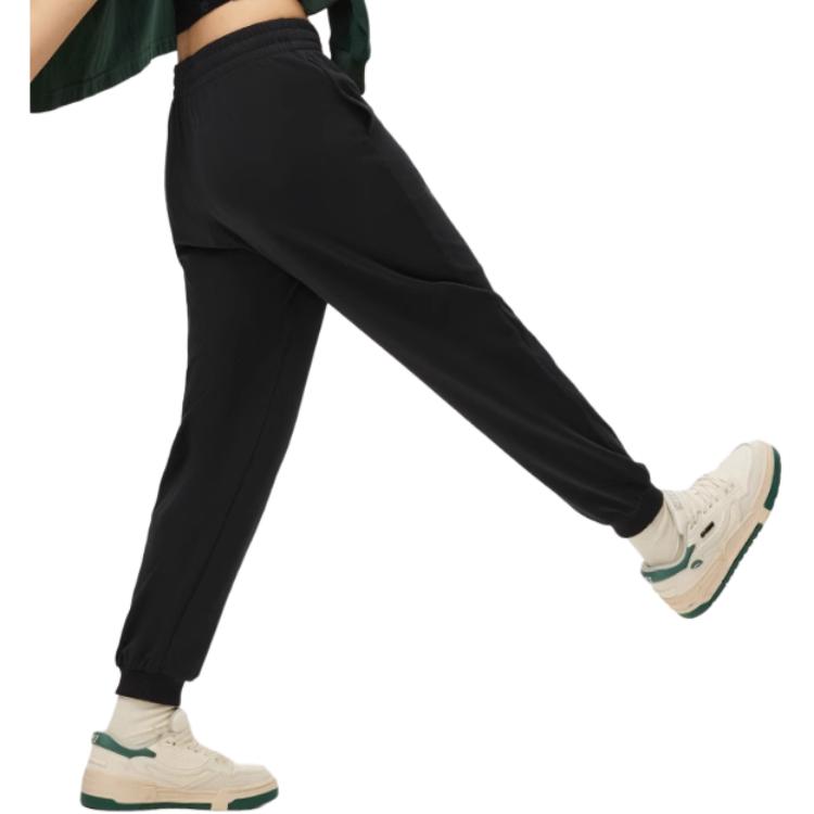 Li Ning Sports Lifestyle Series однотонные зауженные книзу удобные трикотажные спортивные брюки женские низы черного цвета AKLU330-1