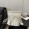 Женская сумка новая трендовая однотонная ретро повседневная нишевая с бахромой на плечо мессенджер сумка-тоут