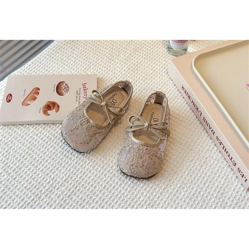 Дышащие туфли-балетки из кружевной сетки для девочек с бантом, весенне-летние детские туфли, стильные удобные балетки для девочек