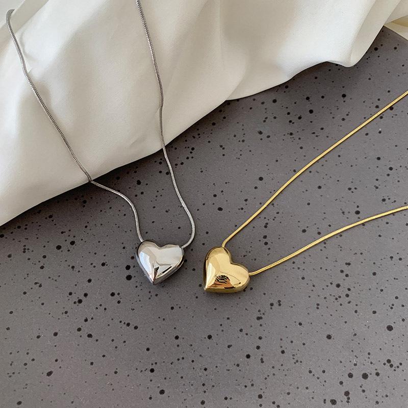 Эффектное простое ожерелье с подвеской в ​​форме сердца, модное уникальное колье-колье, цепочка на ключицу, ожерелье для женщин и девочек, ювелирные изделия, подарки
