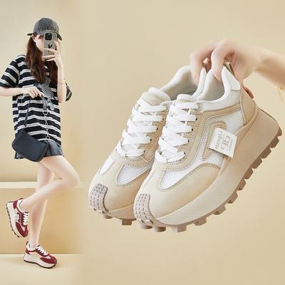 Новые кроссовки для женщин на лето, студенческие, спортивные и для отдыха, сетчатые, дышащие и увеличивающие рост