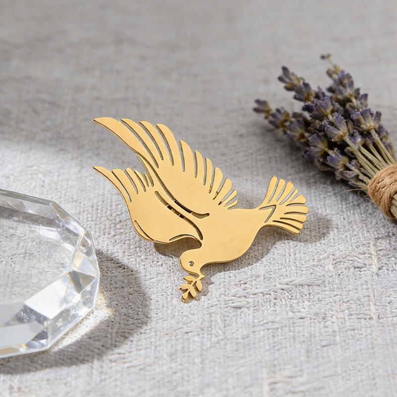 World Peace Peace Dove Olive Branch Brooches for Women Men Elegant Gold Color Smooth Brooch Pins Suit Jacket Jewelry Accessories